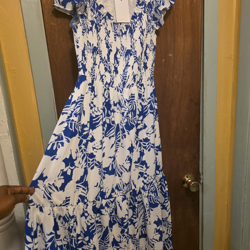 Sugarlips White and Blue Floral Midi Dress - Picture 4 of 6